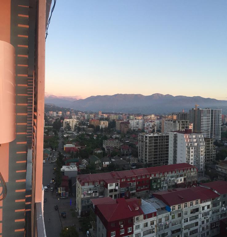 Stars Apartment Batumi Bagian luar foto